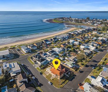 Coastal Lifestyle Opportunity - 2 Bedroom Top Floor Unit - Photo 4