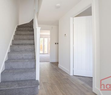 3 bedroom terraced house to rent - Photo 3