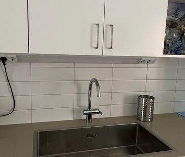 Valviksgatan, Kista - Photo 2