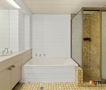 15/18 Currie Crescent, Kingston ACT, Belconnen - Photo 2