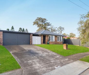Stylish Family Haven Within Walking Distance to John Paul College - Photo 6