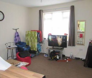 2 bedroom house to rent - Photo 3