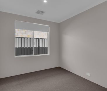 Brand New Family Home in Kwinana - Photo 5