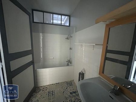 Location Appartement 2 pièces 61m² POITIERS 86000 - Photo 4