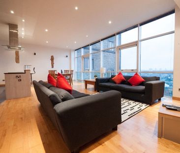 3 Bed Penthouse, Fleming House, G3 - Photo 5