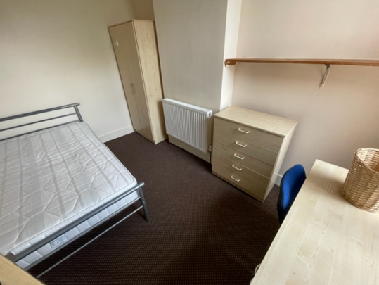 3 Bed Student Accommodation - Photo 1