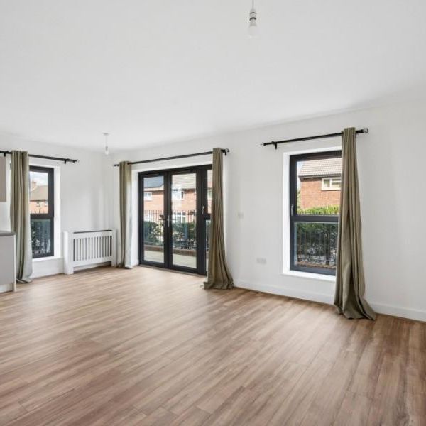 3 bedroom apartment to rent - Photo 1