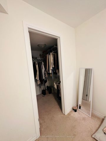 Condo Townhouse For Lease | W8143044 - Photo 2