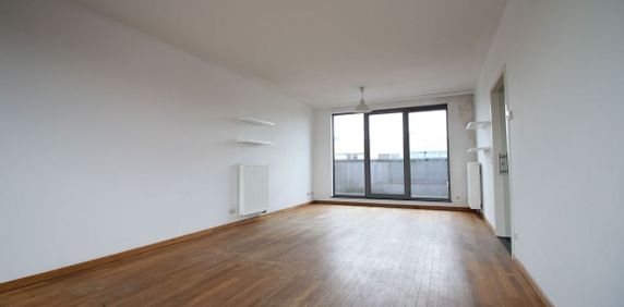 Appartement te huur in Schaarbeek voor € 1.800 met 3 slaapkamers - Photo 2