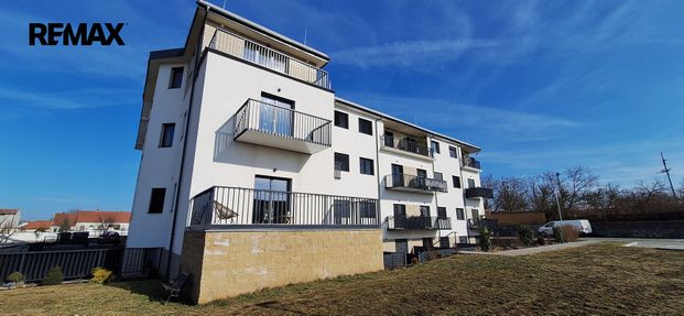 Pronájem bytu 2+kk 48 m² - Photo 1