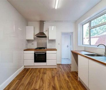 Ancona Road, London, SE18 - Photo 5