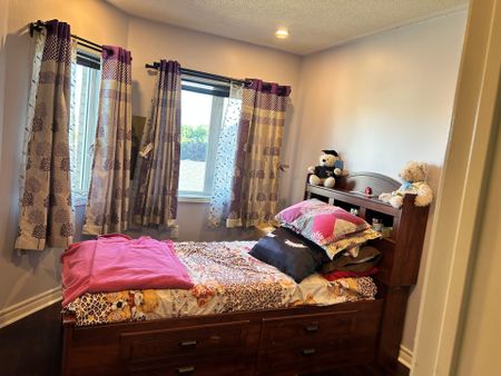 For Lease - 83 Cornell Park Avenue, Markham, Ontario - Photo 3