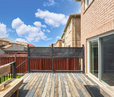For Lease - 66 Lightcatcher Circle, Brampton, Ontario - Photo 6