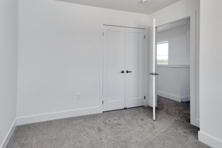 For Lease - 60 Balladry Boulevard, Stratford, Ontario - Photo 2