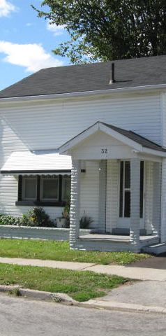 845 Farmstead Dr - Photo 1