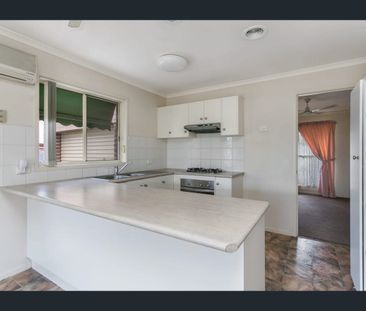 10 Baden-Powell Place, Strathdale, Vic 3550 - Photo 3