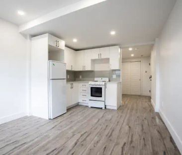 7030 Côte Saint Luc Rd | 7030 Chemin de la Côte Saint Luc, Montreal - Photo 1