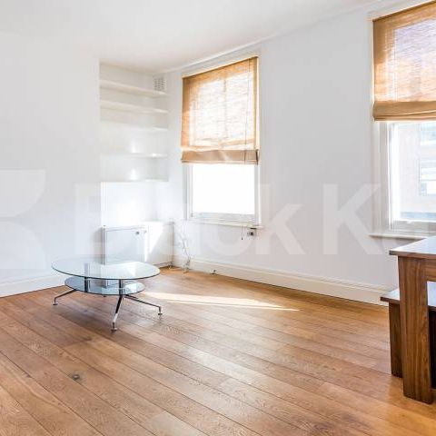 Fantastic one bed, spacious lounge, high ceilings mins to tube and shops - Photo 1
