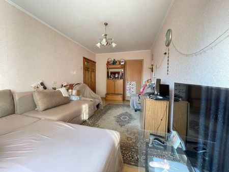 Inchiriez Apartament 3 camere Europa - Photo 3