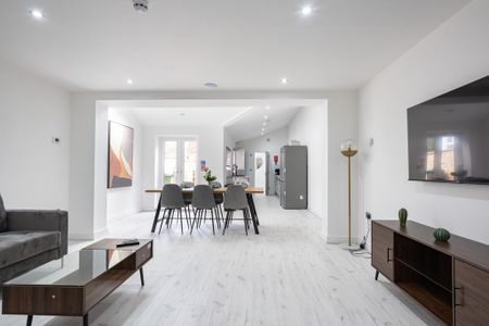 3 bedroom terraced house to rent - Photo 3