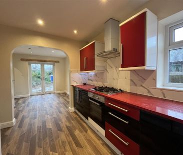 4 bedroom detached house to rent - Photo 6