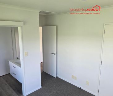 Beautiful, Light & Sunny - Photo 1