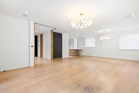 3 bedroom flat to rent - Photo 2