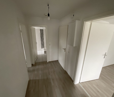 2-Zimmer-Dachgeschoss-Wohnung mit Tageslichtbad! - Foto 6