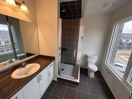 For Lease - 474 Provident Way Unit# 49, Hamilton, Ontario - Photo 1