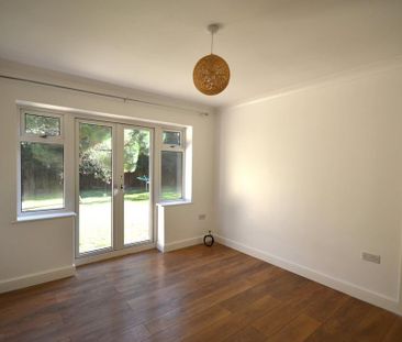 3 bedroom semi-detached house to rent - Photo 2