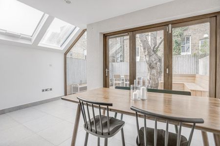 3 bedroom terraced house to rent - Photo 3