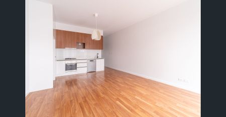 Spacious & Luxury & Convenient Low Maintenance home - Photo 3