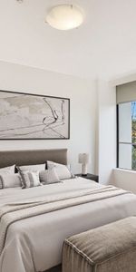 Building opposite Arthur McElhone Reserve & Koi ponds - Photo 3