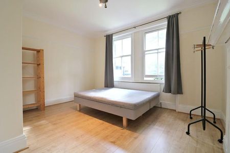3 bedroom flat to rent - Photo 5