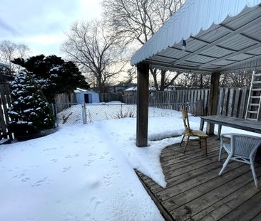 For Lease - 184 Hollyberry Trail, Toronto, Ontario - Photo 2