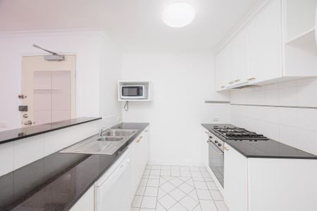 10/632 St Kilda Road, Melbourne VIC 3004 - Apartment For Rent | Domain - Photo 4