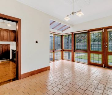 4 Bed, 1 Bath - Photo 4