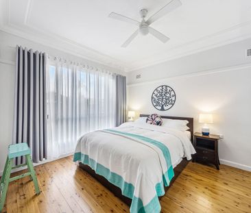 LOVELY TWO BEDROOM HOME - Photo 2