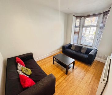 5 bedroom terraced house to rent - Photo 1