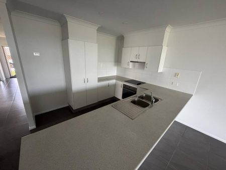 Modern 3-Bedroom Unit in Sought-After Junction Hill - Photo 3