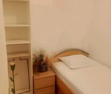 Schönes helles kleines Zimmer neben dem Schloss Charlottenburg - Photo 1