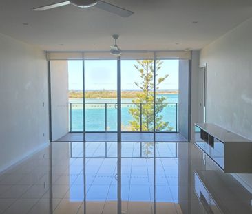 Broadwater Views & Resort-Style Living - Photo 1