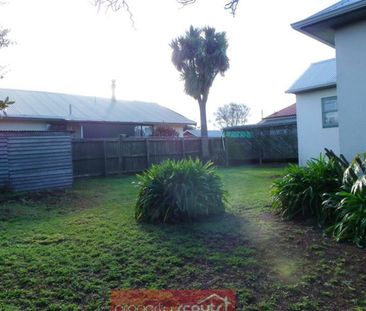 3 bedroom in Woolston - Photo 4