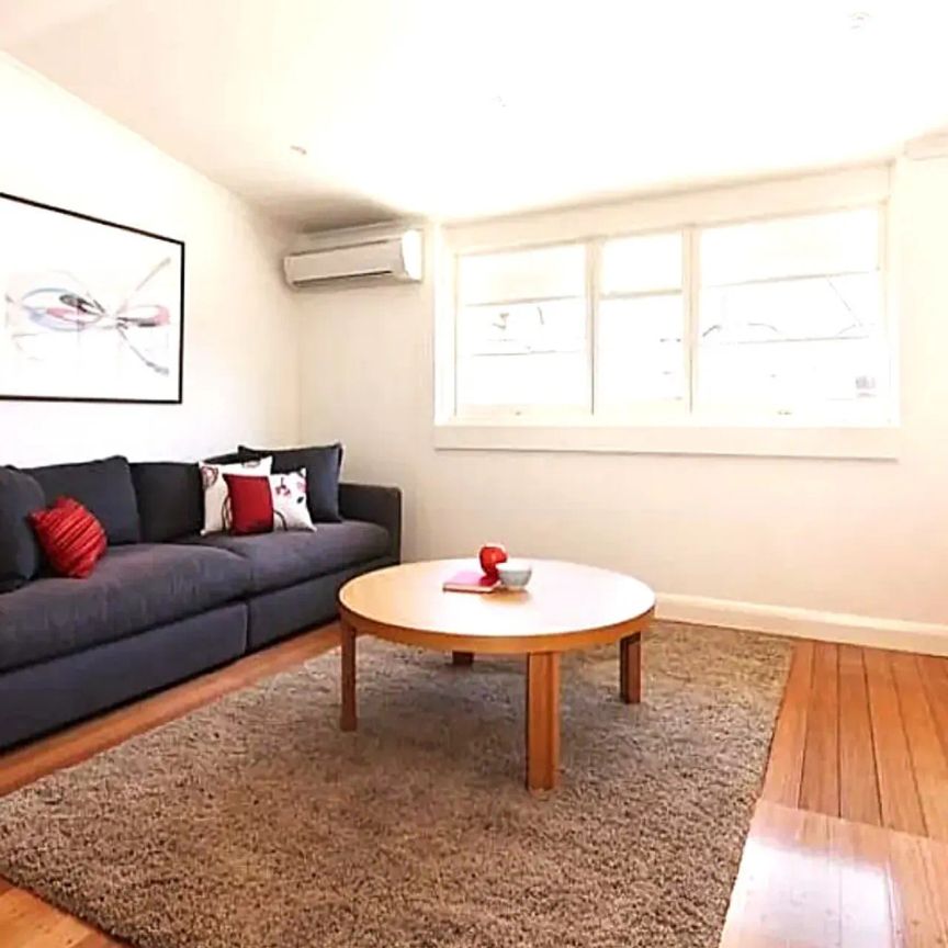 SPARKLING ONE BEDROOM GEM IN THE HEART OF SANDRINGHAM! - Photo 1