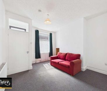 Whittaker Avenue, Blackpool, FY3 - Photo 1