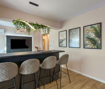 Apartament cu 2 camere, Parcare, West City Tower - Photo 1