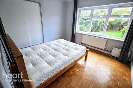 6 bedroom detached house to rent - Photo 4