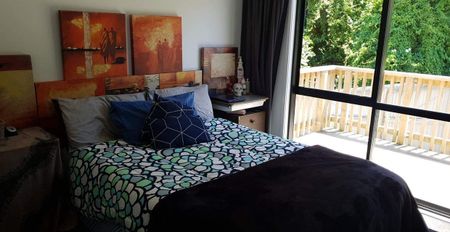 3 bedroom modern townhouse - Photo 3