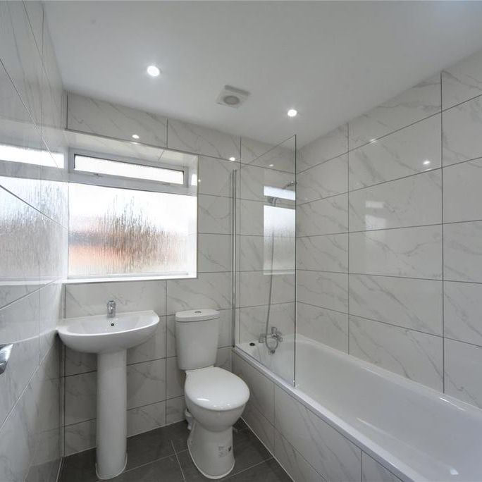 2 bedroom bungalow to rent - Photo 1