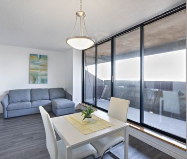 The Olympic Village - Bachelor - Photo 1